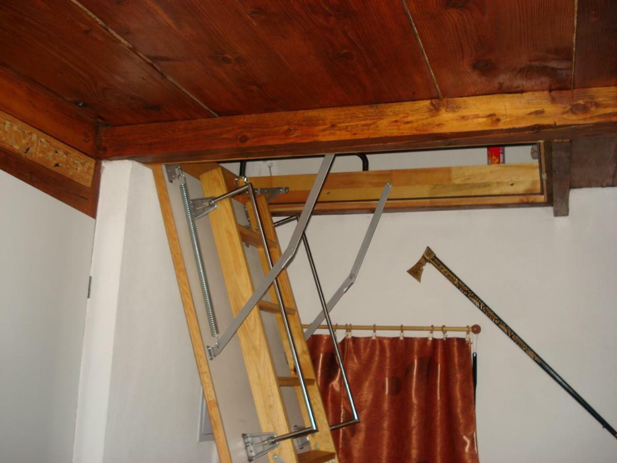 Chatka Rajecké Teplice Buitenkant foto